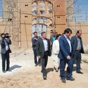 ۵۷۹۶۴۲۰۶۸۹۳۹۳۰۹۲۱۴۲